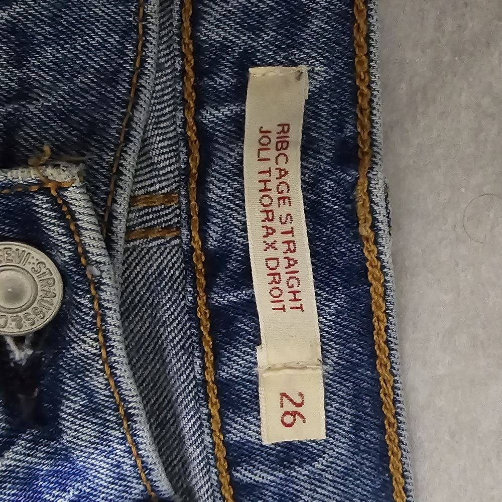 Levi's Ribcage Straight Jeans in Classic Blue - Picture 9 of 13